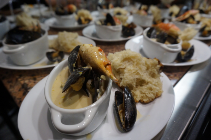 crab-seafood-chowder-catering-chefs-table